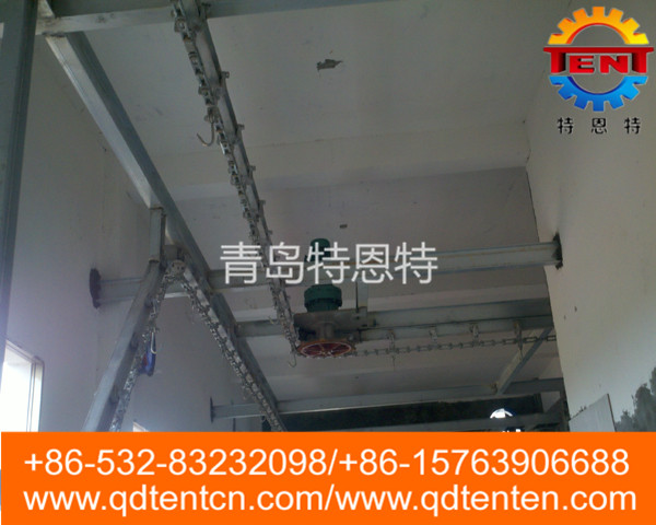 Automatic overhead conveyor for hog bleeding