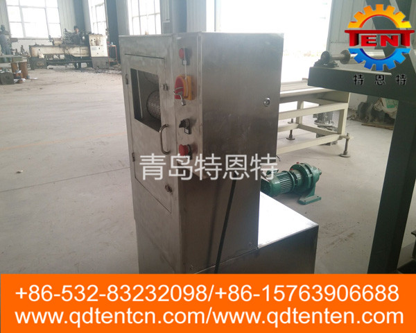 Cattle hoof removing machine